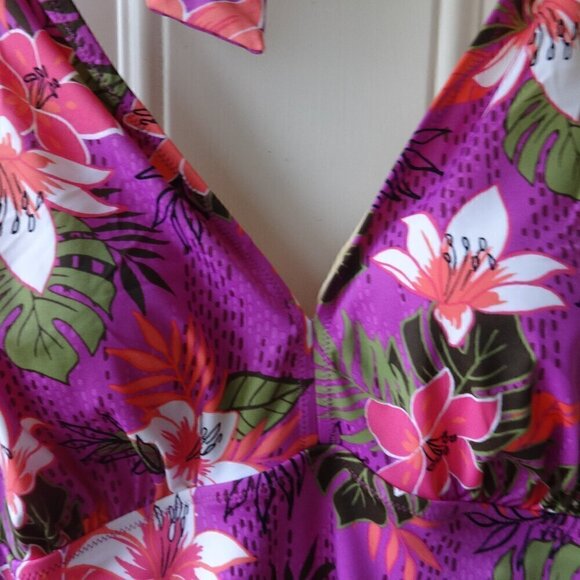 Swimsuits for All tankini top 20 stretch, tie at neck padded cups colorful NWT - Picture 2 of 8